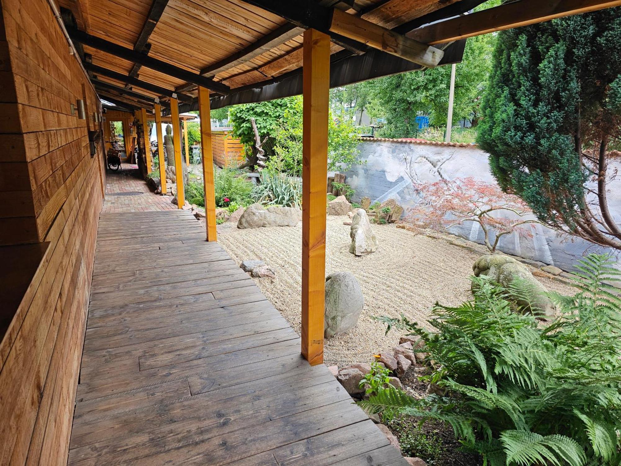 Holzhuette-Camping-Pod Mit Sauna & Fruehstueck *