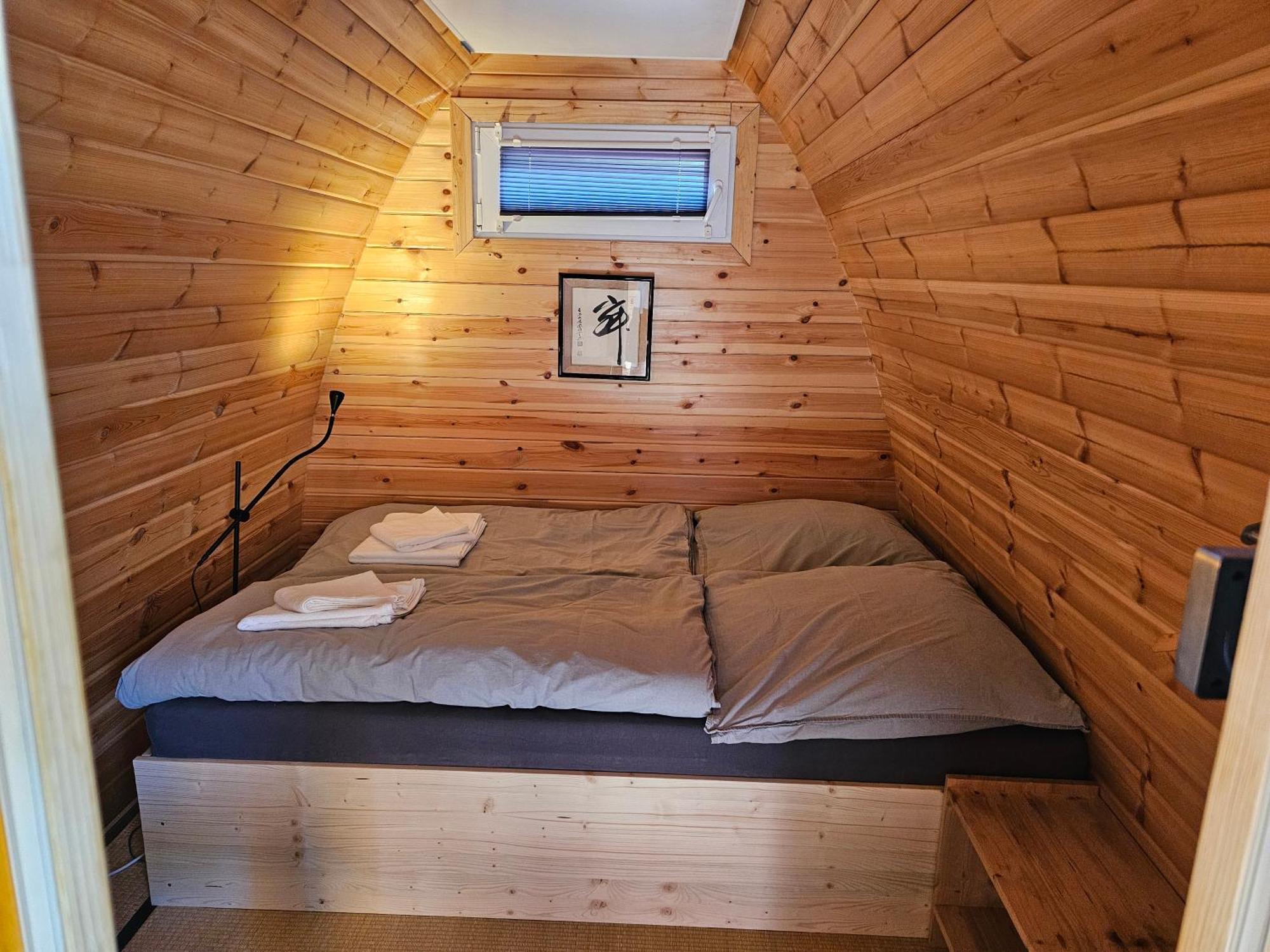 Campingplatz Holzhuette-Camping-Pod Mit Sauna & Fruehstueck *